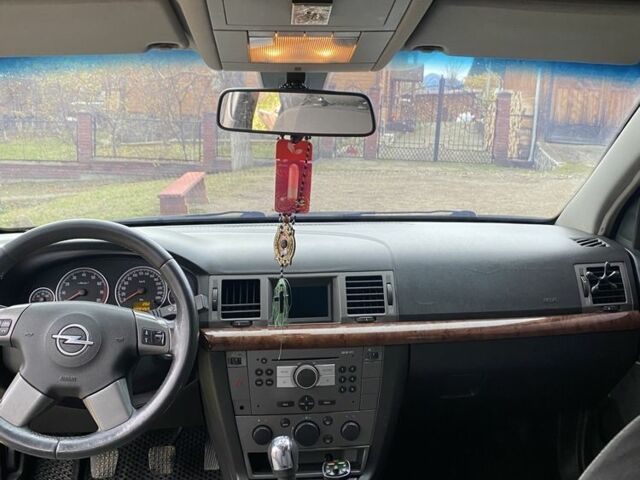 Черный Опель Другая, объемом двигателя 2 л и пробегом 300 тыс. км за 3500 $, фото 2 на Automoto.ua