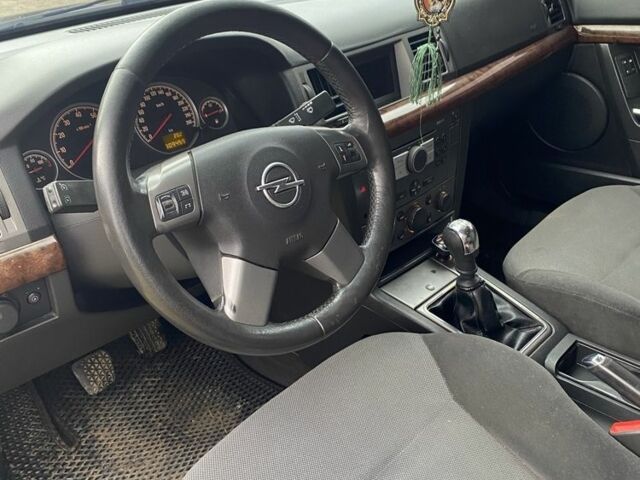 Черный Опель Другая, объемом двигателя 2 л и пробегом 300 тыс. км за 3500 $, фото 7 на Automoto.ua