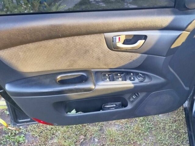 Чорний Опель Інша, об'ємом двигуна 2 л та пробігом 3 тис. км за 6000 $, фото 5 на Automoto.ua