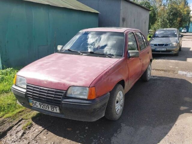 Червоний Опель Інша, об'ємом двигуна 1.3 л та пробігом 300 тис. км за 350 $, фото 1 на Automoto.ua