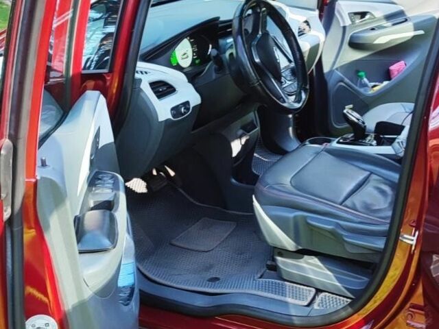 Красный Опель Другая, объемом двигателя 0 л и пробегом 170 тыс. км за 15000 $, фото 4 на Automoto.ua