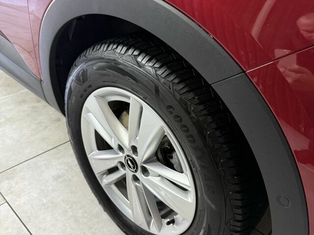 Красный Опель Другая, объемом двигателя 1.5 л и пробегом 16 тыс. км за 25000 $, фото 2 на Automoto.ua