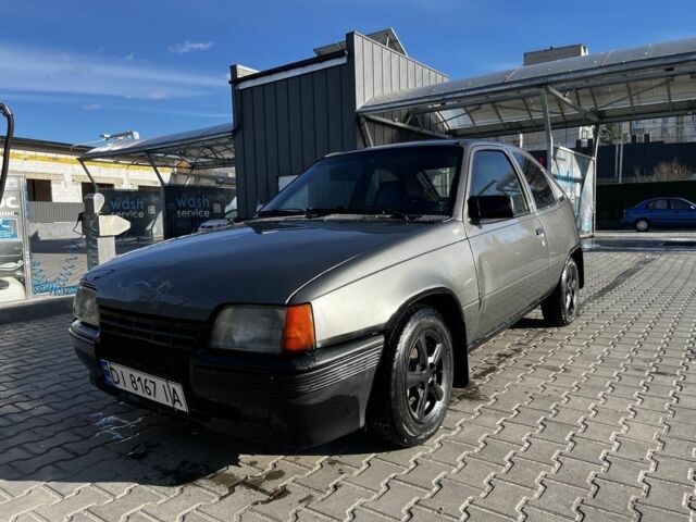 Серый Опель Другая, объемом двигателя 1.3 л и пробегом 300 тыс. км за 900 $, фото 5 на Automoto.ua