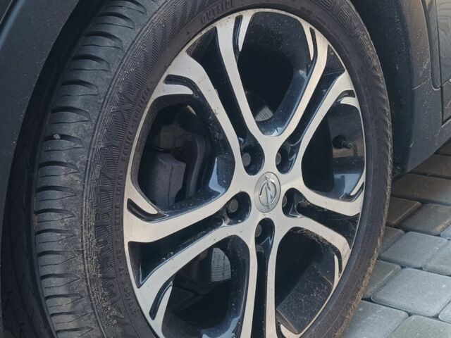 Серый Опель Другая, объемом двигателя 0 л и пробегом 215 тыс. км за 13300 $, фото 2 на Automoto.ua