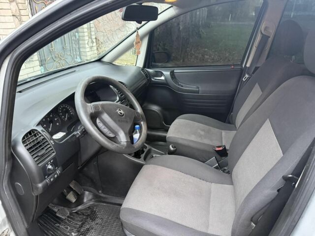 Сірий Опель Інша, об'ємом двигуна 2 л та пробігом 260 тис. км за 3500 $, фото 6 на Automoto.ua