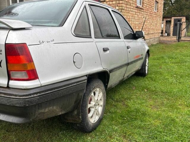 Сірий Опель Інша, об'ємом двигуна 1.3 л та пробігом 200 тис. км за 699 $, фото 6 на Automoto.ua