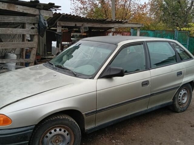 Серый Опель Другая, объемом двигателя 2.45 л и пробегом 200 тыс. км за 960 $, фото 2 на Automoto.ua