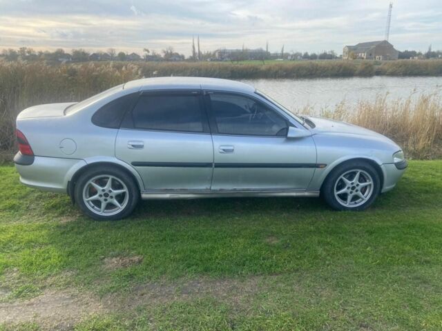 Серый Опель Другая, объемом двигателя 2 л и пробегом 389 тыс. км за 1800 $, фото 1 на Automoto.ua