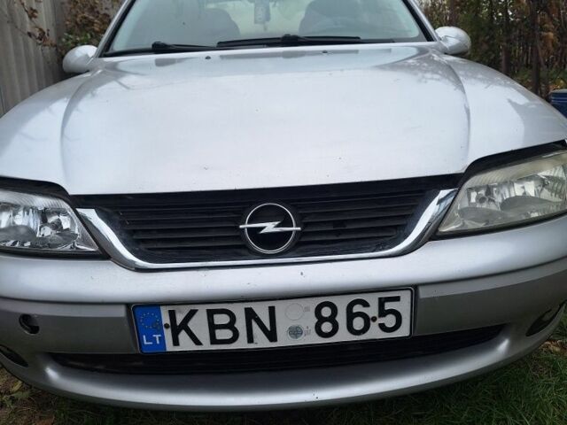 Серый Опель Другая, объемом двигателя 2 л и пробегом 330 тыс. км за 1550 $, фото 4 на Automoto.ua