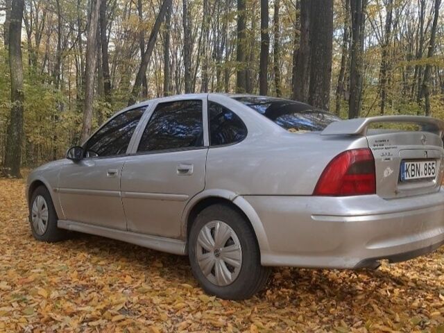 Серый Опель Другая, объемом двигателя 2 л и пробегом 330 тыс. км за 1550 $, фото 2 на Automoto.ua