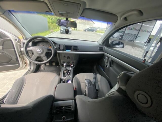 Сірий Опель Інша, об'ємом двигуна 2 л та пробігом 245 тис. км за 4500 $, фото 5 на Automoto.ua