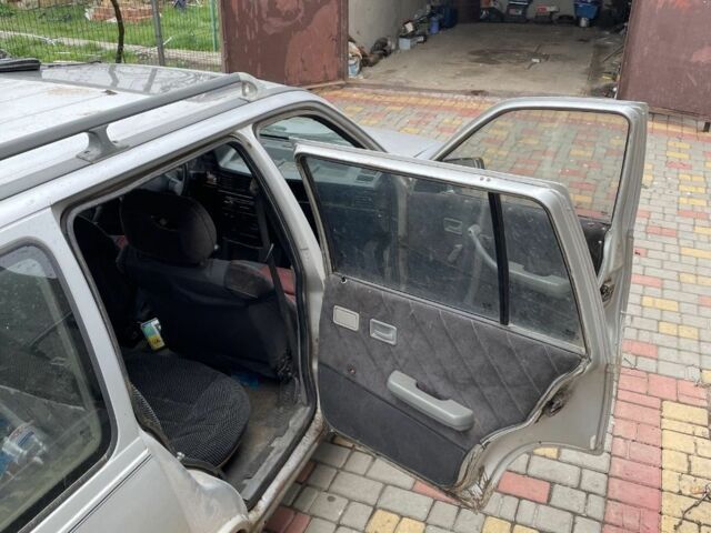 Серый Опель Другая, объемом двигателя 1.6 л и пробегом 71 тыс. км за 400 $, фото 5 на Automoto.ua