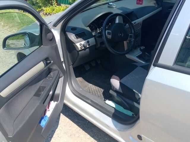 Сірий Опель Інша, об'ємом двигуна 1.7 л та пробігом 278 тис. км за 4650 $, фото 1 на Automoto.ua