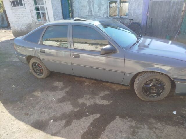 Сірий Опель Інша, об'ємом двигуна 1.6 л та пробігом 120 тис. км за 1189 $, фото 2 на Automoto.ua