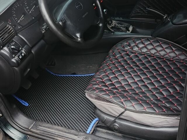 Зеленый Опель Другая, объемом двигателя 2 л и пробегом 45 тыс. км за 2000 $, фото 4 на Automoto.ua