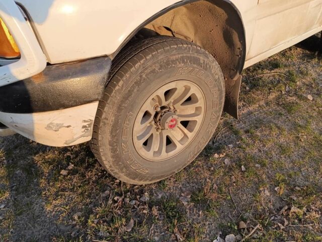 Білий Опель Фронтера, об'ємом двигуна 2 л та пробігом 250 тис. км за 3500 $, фото 3 на Automoto.ua