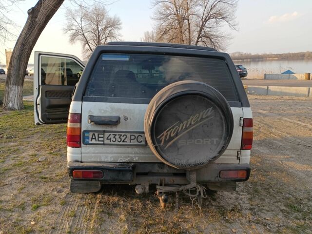 Білий Опель Фронтера, об'ємом двигуна 2 л та пробігом 250 тис. км за 3500 $, фото 2 на Automoto.ua