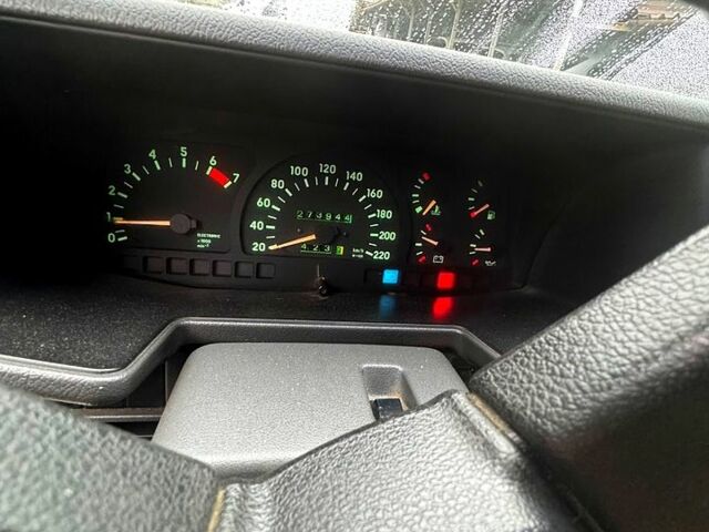 Білий Опель Фронтера, об'ємом двигуна 2.4 л та пробігом 100 тис. км за 2500 $, фото 5 на Automoto.ua