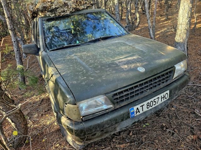 Белый Опель Фронтера, объемом двигателя 2.3 л и пробегом 250 тыс. км за 2143 $, фото 1 на Automoto.ua