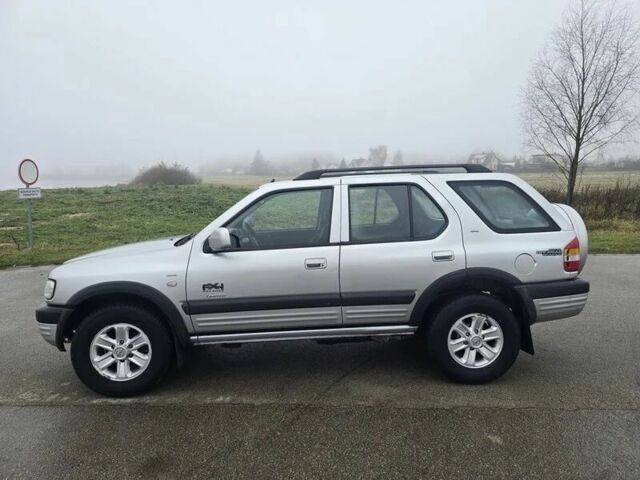 Білий Опель Фронтера, об'ємом двигуна 0 л та пробігом 230 тис. км за 2500 $, фото 7 на Automoto.ua