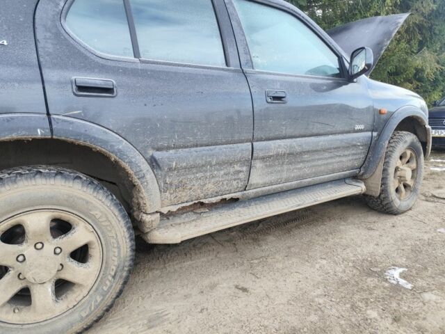 Черный Опель Фронтера, объемом двигателя 0 л и пробегом 167 тыс. км за 2186 $, фото 2 на Automoto.ua