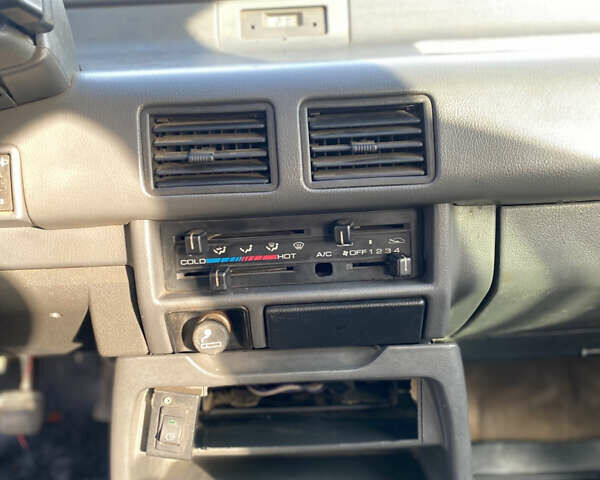 Черный Опель Фронтера, объемом двигателя 2.3 л и пробегом 287 тыс. км за 2750 $, фото 26 на Automoto.ua