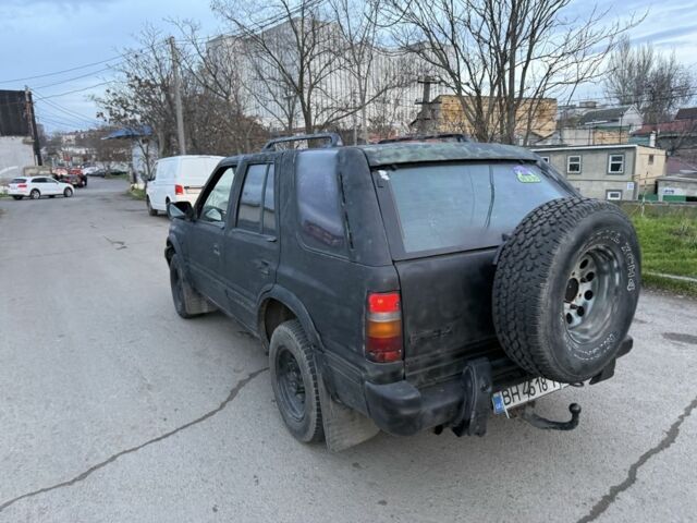 Черный Опель Фронтера, объемом двигателя 2.2 л и пробегом 300 тыс. км за 2300 $, фото 6 на Automoto.ua