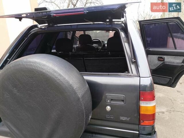 Черный Опель Фронтера, объемом двигателя 2.2 л и пробегом 329 тыс. км за 4999 $, фото 20 на Automoto.ua