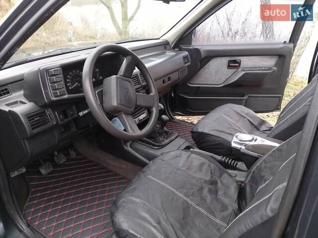 Черный Опель Фронтера, объемом двигателя 2.2 л и пробегом 329 тыс. км за 4999 $, фото 21 на Automoto.ua