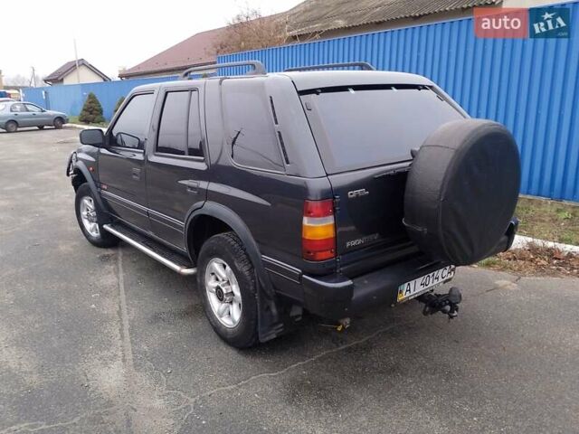 Черный Опель Фронтера, объемом двигателя 2.2 л и пробегом 329 тыс. км за 4999 $, фото 31 на Automoto.ua