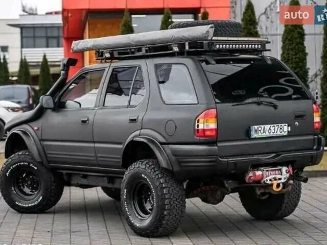 Чорний Опель Фронтера, об'ємом двигуна 2.2 л та пробігом 270 тис. км за 3100 $, фото 3 на Automoto.ua