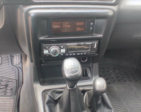 Черный Опель Фронтера, объемом двигателя 2.2 л и пробегом 36 тыс. км за 5500 $, фото 8 на Automoto.ua