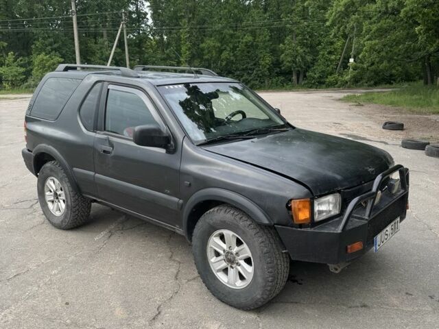 Черный Опель Фронтера, объемом двигателя 0 л и пробегом 250 тыс. км за 2700 $, фото 2 на Automoto.ua