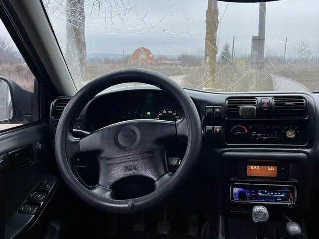 Чорний Опель Фронтера, об'ємом двигуна 2.2 л та пробігом 230 тис. км за 2200 $, фото 10 на Automoto.ua