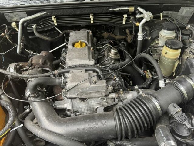 Черный Опель Фронтера, объемом двигателя 0 л и пробегом 250 тыс. км за 2700 $, фото 7 на Automoto.ua