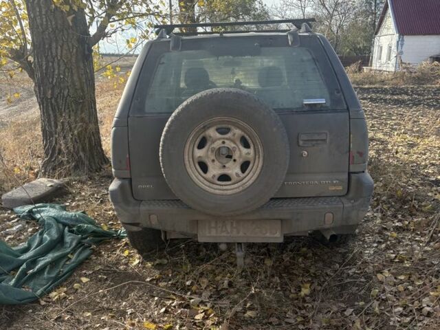 Черный Опель Фронтера, объемом двигателя 2.2 л и пробегом 358 тыс. км за 2500 $, фото 4 на Automoto.ua