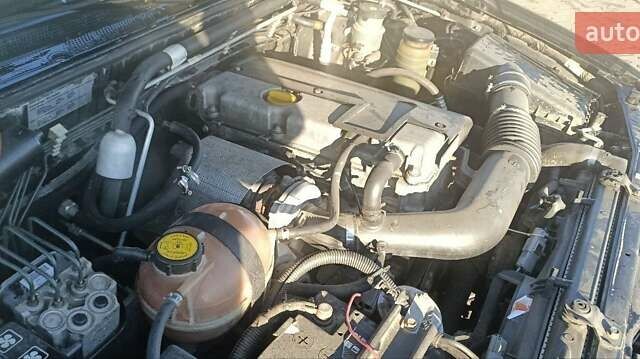 Черный Опель Фронтера, объемом двигателя 2.17 л и пробегом 335 тыс. км за 4800 $, фото 9 на Automoto.ua