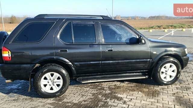 Черный Опель Фронтера, объемом двигателя 2.17 л и пробегом 335 тыс. км за 4800 $, фото 1 на Automoto.ua