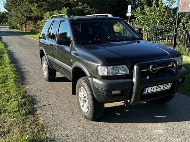 Черный Опель Фронтера, объемом двигателя 2.2 л и пробегом 278 тыс. км за 2200 $, фото 1 на Automoto.ua