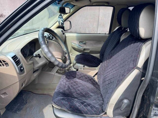 Черный Опель Фронтера, объемом двигателя 2.4 л и пробегом 2 тыс. км за 3000 $, фото 7 на Automoto.ua