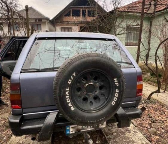 Фиолетовый Опель Фронтера, объемом двигателя 2.3 л и пробегом 300 тыс. км за 3600 $, фото 4 на Automoto.ua