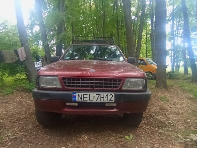 Красный Опель Фронтера, объемом двигателя 0 л и пробегом 336 тыс. км за 1785 $, фото 3 на Automoto.ua