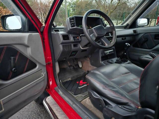 Красный Опель Фронтера, объемом двигателя 2.3 л и пробегом 198 тыс. км за 4299 $, фото 10 на Automoto.ua