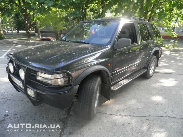 Опель Фронтера, об'ємом двигуна 2.4 л та пробігом 220 тис. км за 5600 $, фото 4 на Automoto.ua