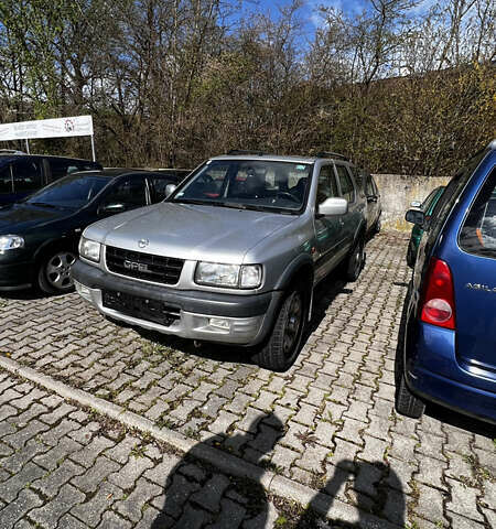 Опель Фронтера, об'ємом двигуна 2.2 л та пробігом 100 тис. км за 4200 $, фото 1 на Automoto.ua