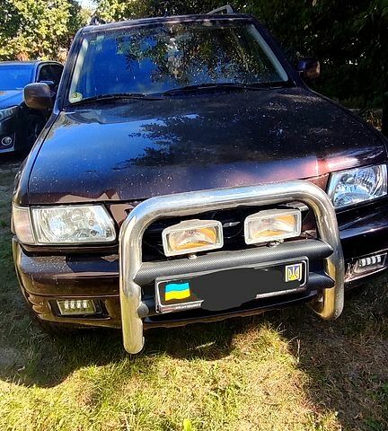 Опель Фронтера, об'ємом двигуна 2 л та пробігом 223 тис. км за 4500 $, фото 1 на Automoto.ua