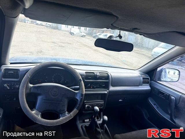 Опель Фронтера, объемом двигателя 22 л и пробегом 286 тыс. км за 2800 $, фото 7 на Automoto.ua