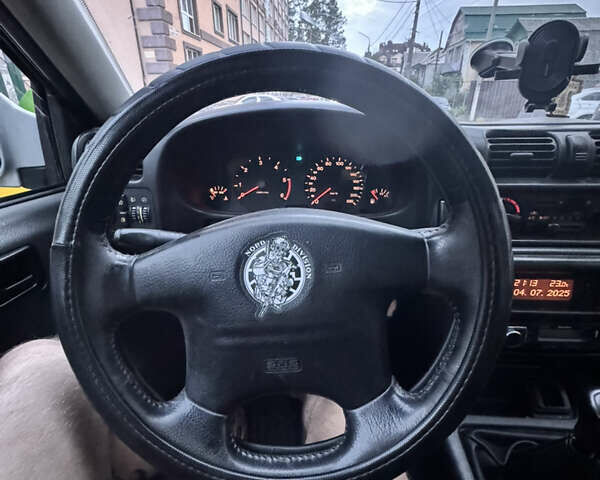 Опель Фронтера, объемом двигателя 2.2 л и пробегом 230 тыс. км за 3400 $, фото 8 на Automoto.ua