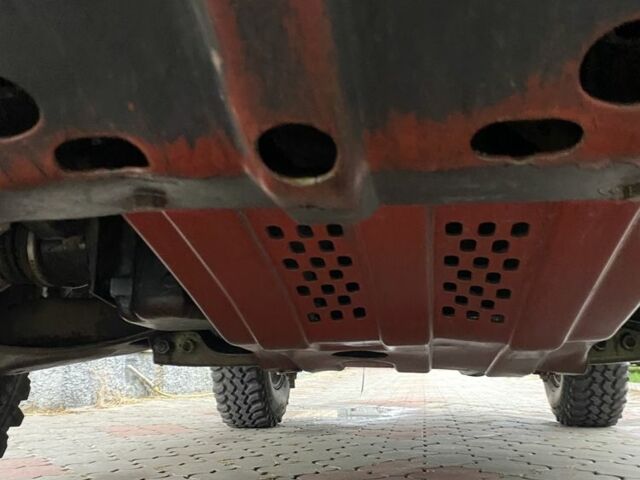 Сірий Опель Фронтера, об'ємом двигуна 2 л та пробігом 200 тис. км за 3931 $, фото 5 на Automoto.ua