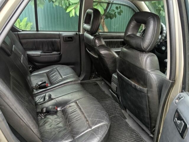 Серый Опель Фронтера, объемом двигателя 3.2 л и пробегом 355 тыс. км за 5500 $, фото 5 на Automoto.ua